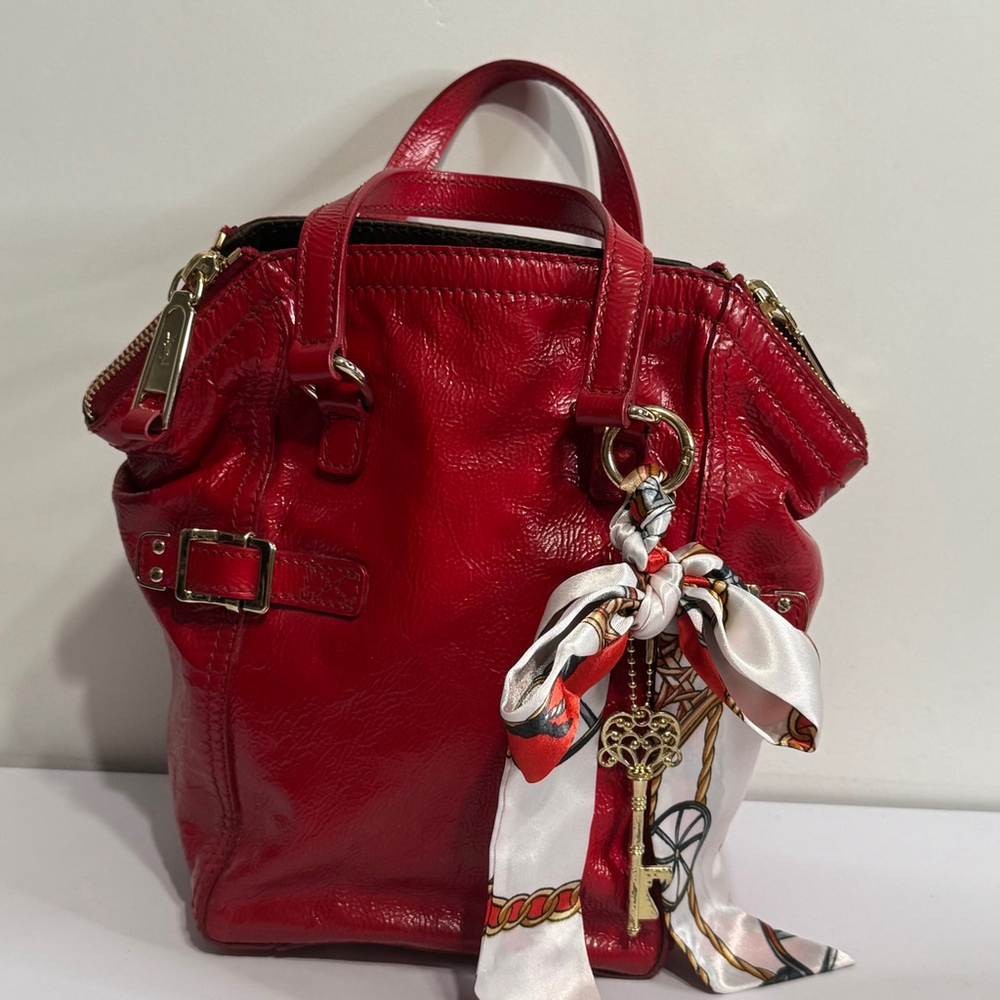 Women's Yves Saint Laurent Red Patent Leather Satchel One Size
